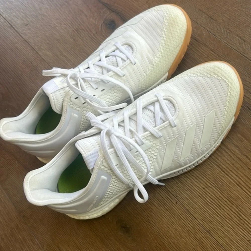 Adidas crazy flight x shoes !! Size 9